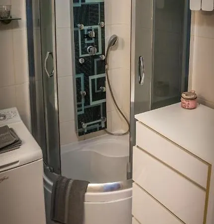 Komfortowy Apartament Seven Niedaleko Centrum *