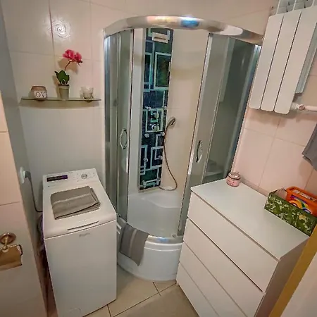 شقة Komfortowy Apartament Seven Niedaleko Centrum