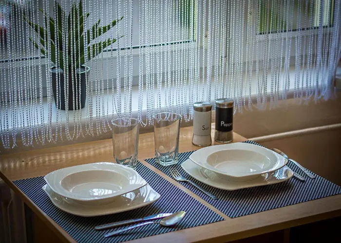 Komfortowy Apartament Seven Niedaleko Centrum